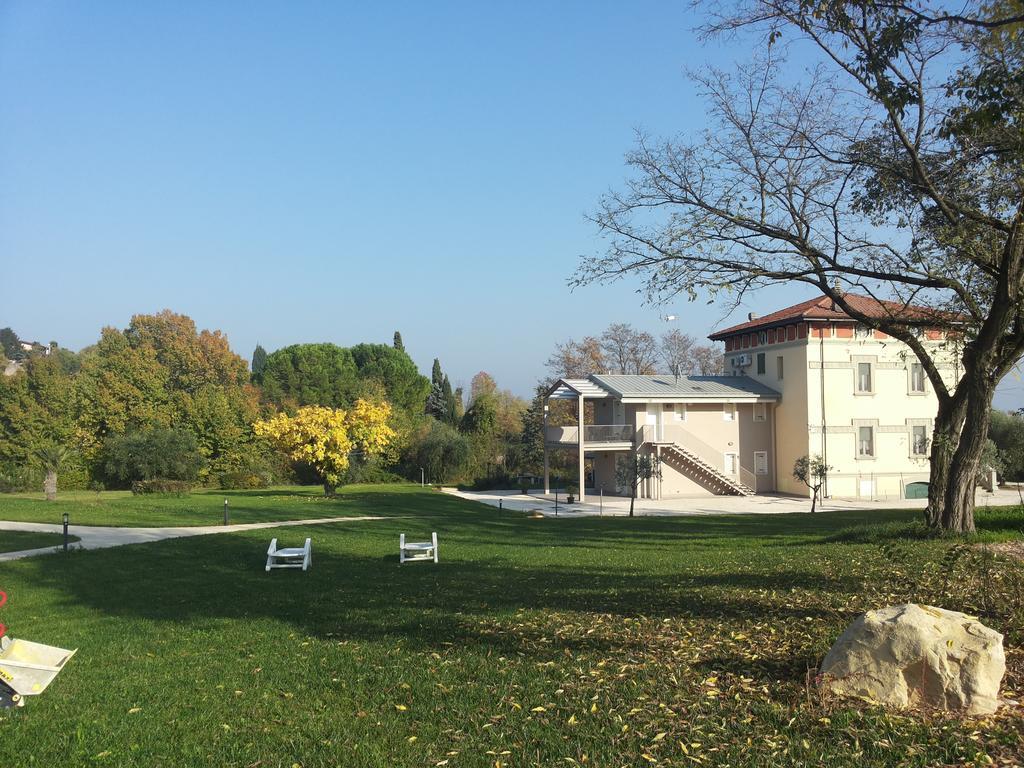 Villaggio Esmera Desenzano del Garda Eksteriør billede